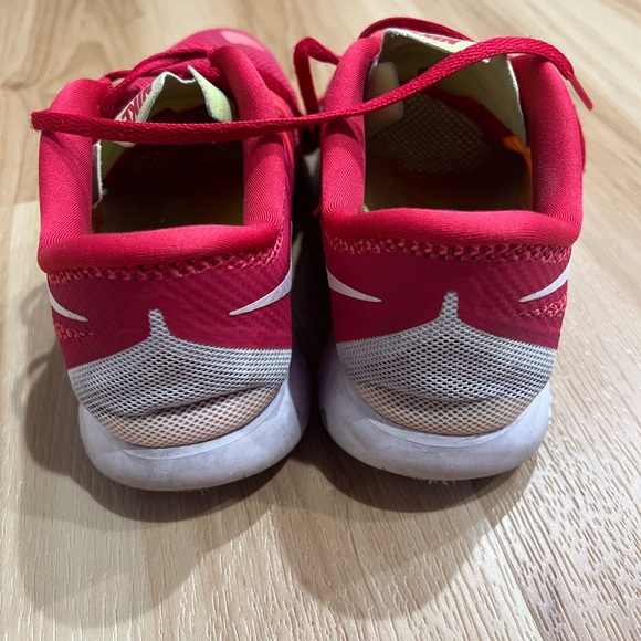 Women’s Nike Athletic Shoe 9.5 x2 - Picture 12 of 12